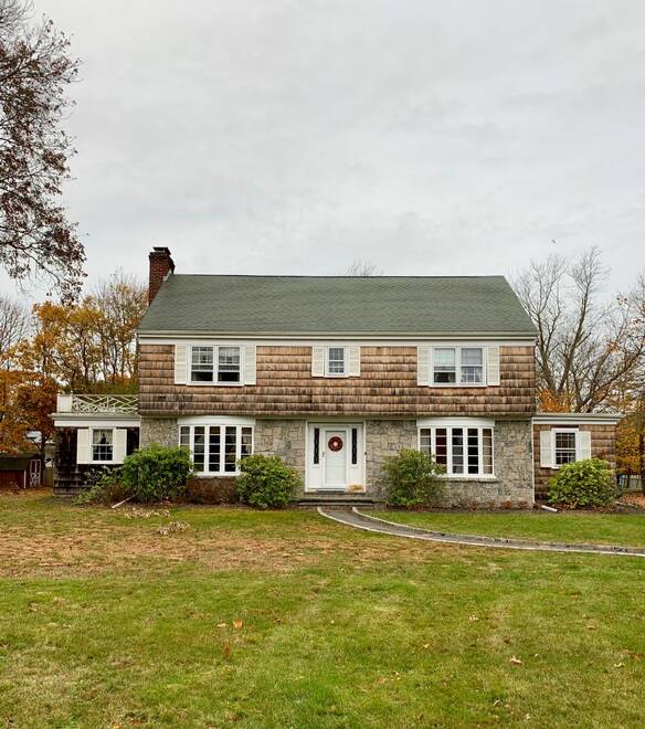 Suffolk County Center Moriches New York (NY) — Real Estate Listings By City